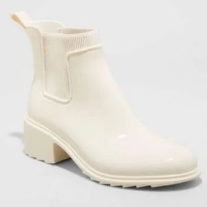 Make me your best offer PLEASE! WORN ONCE! I love them but don’t ever wear them